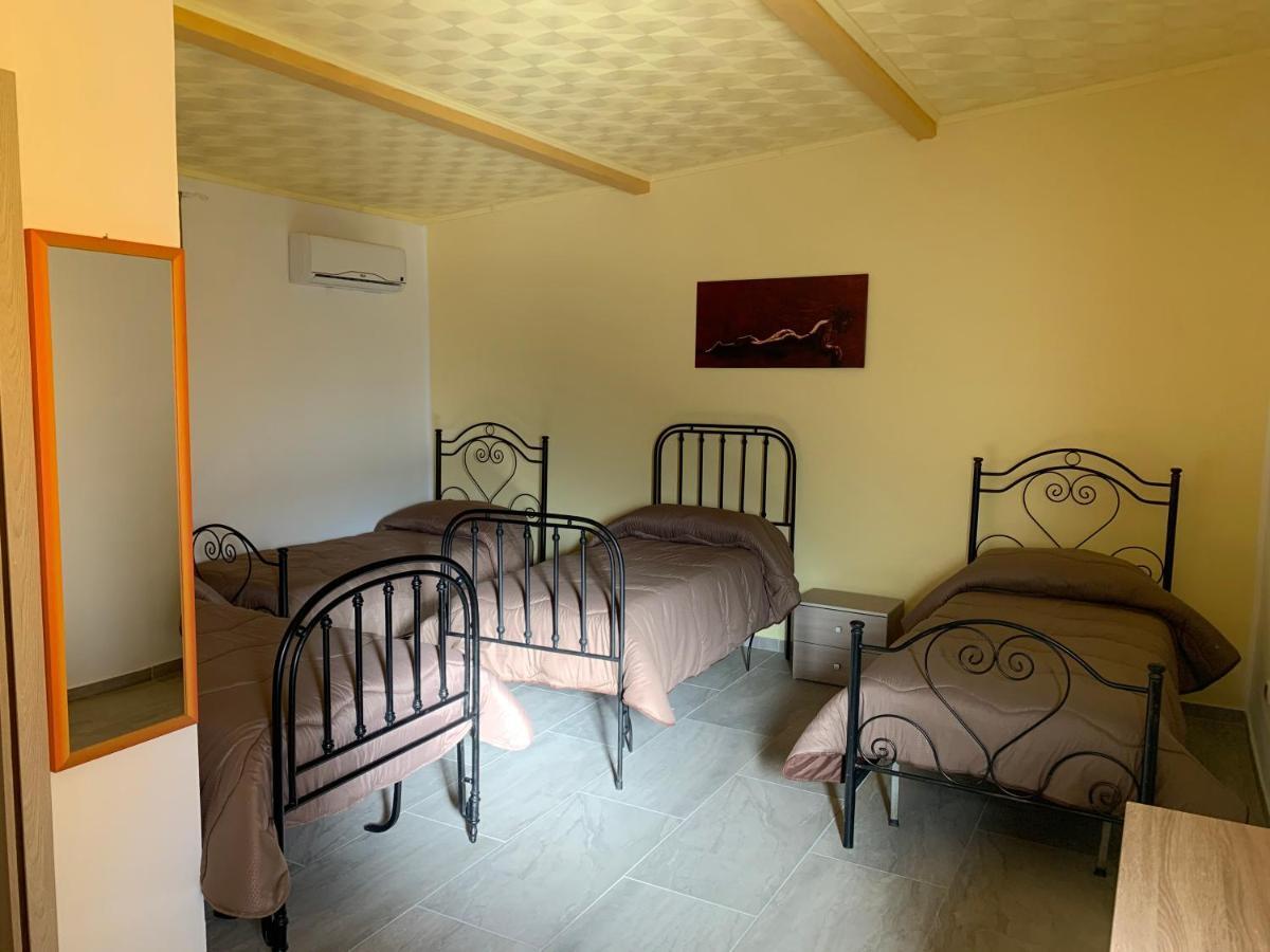 Casa Acito Bed and Breakfast Stornara Exteriör bild