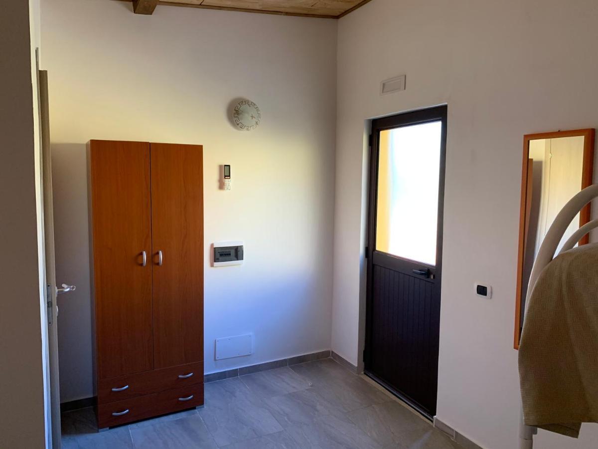 Casa Acito Bed and Breakfast Stornara Exteriör bild