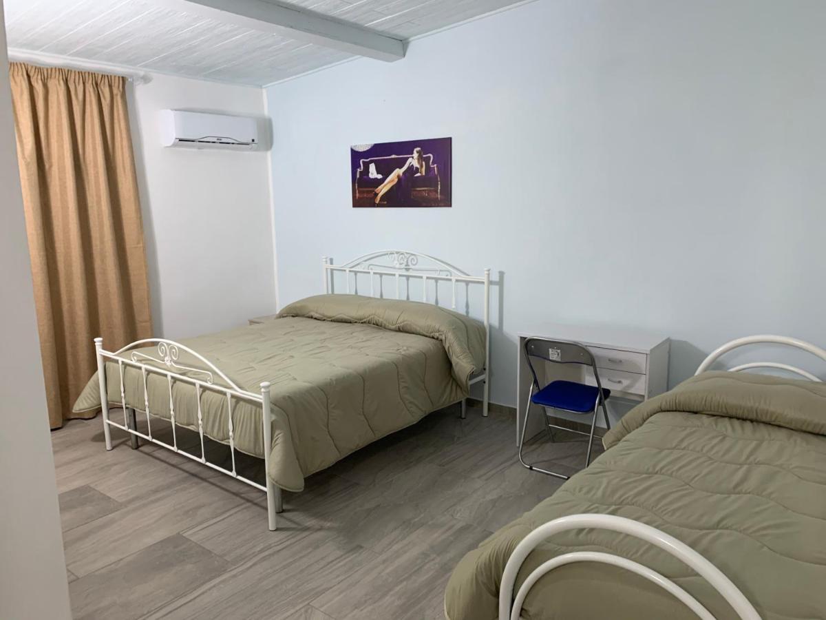 Casa Acito Bed and Breakfast Stornara Exteriör bild